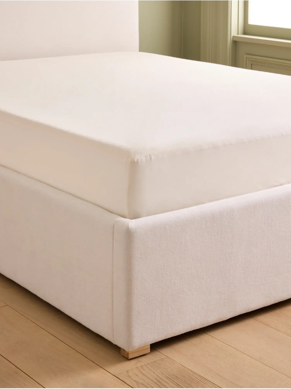 New Quince Organic Waterproof Mattress Protector Queen Size 100% organic cotton